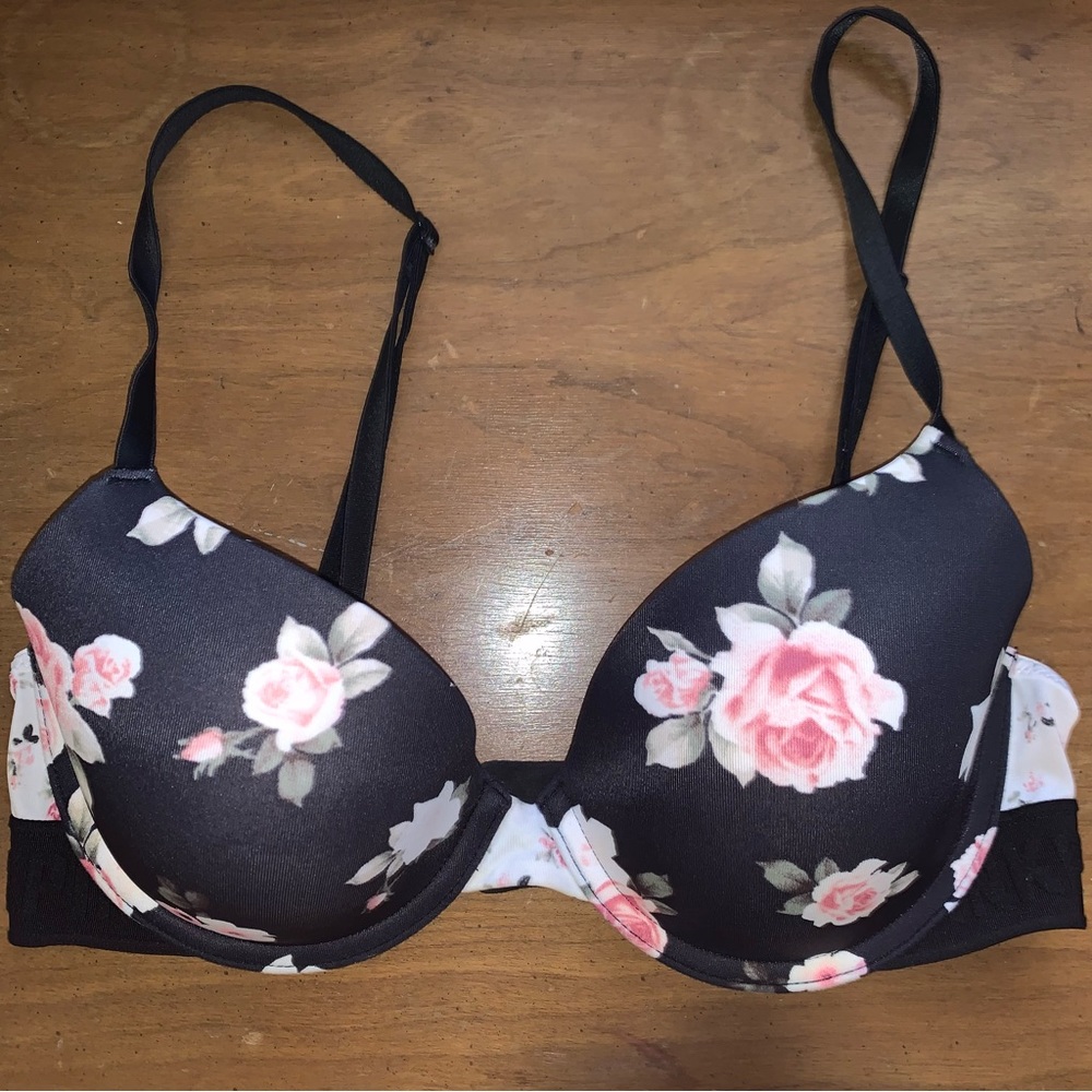Pink by Victoria’s Secret T-shirt Bra 32C